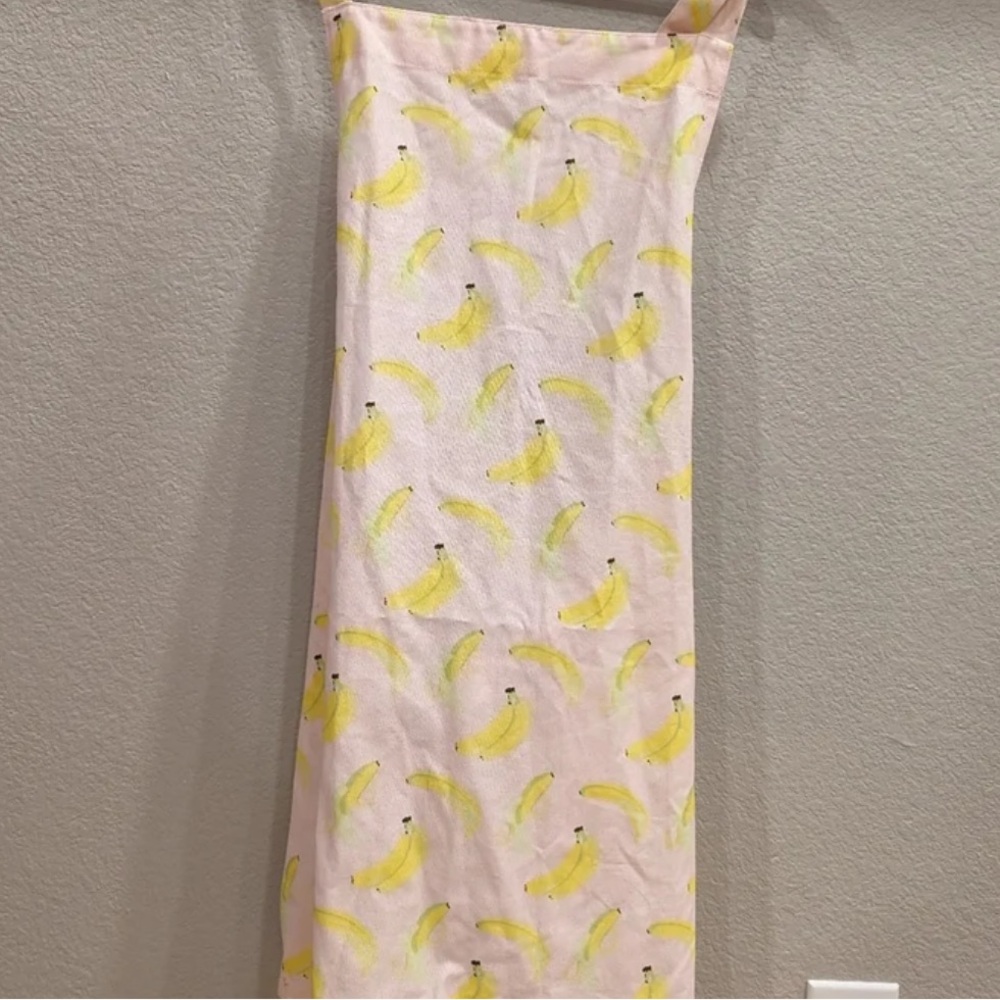 🍌Go Bananas 🍌 Paper Source Banana Apron NWT a bunch of bananas all over - Picture 13 of 14